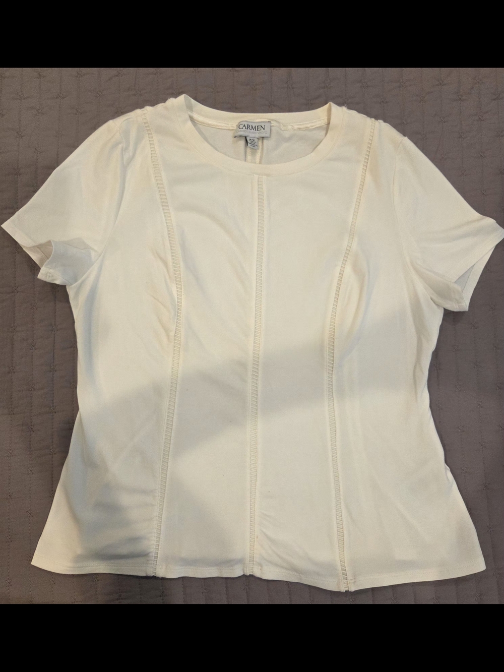 Carmen Marc Valvo Cream Short-Sleeve Knit Tee